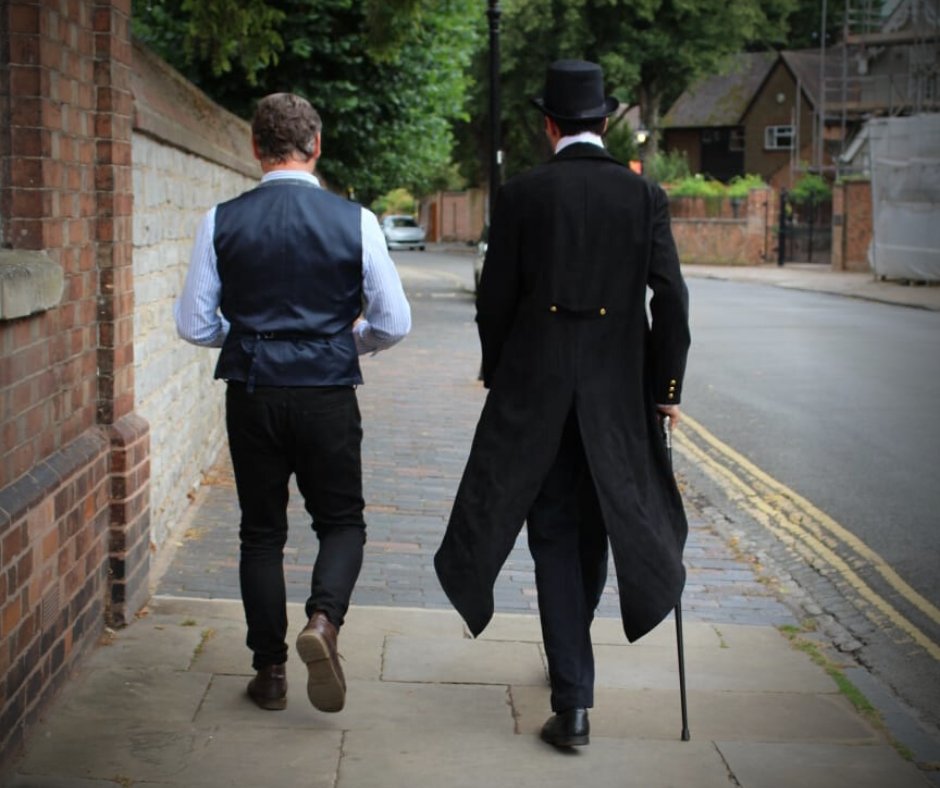 BritishRoutes's tweet photo. Our Dark Chronicles Horror tours start filling up quickly this time of year! If you want to get your tour booked in, visit our website to see availability ๐๐
https://t.co/PFDPuuenGk
#horrortour #warwickshire #yorkshire #walkingtours https://t.co/P53bLwKuJn