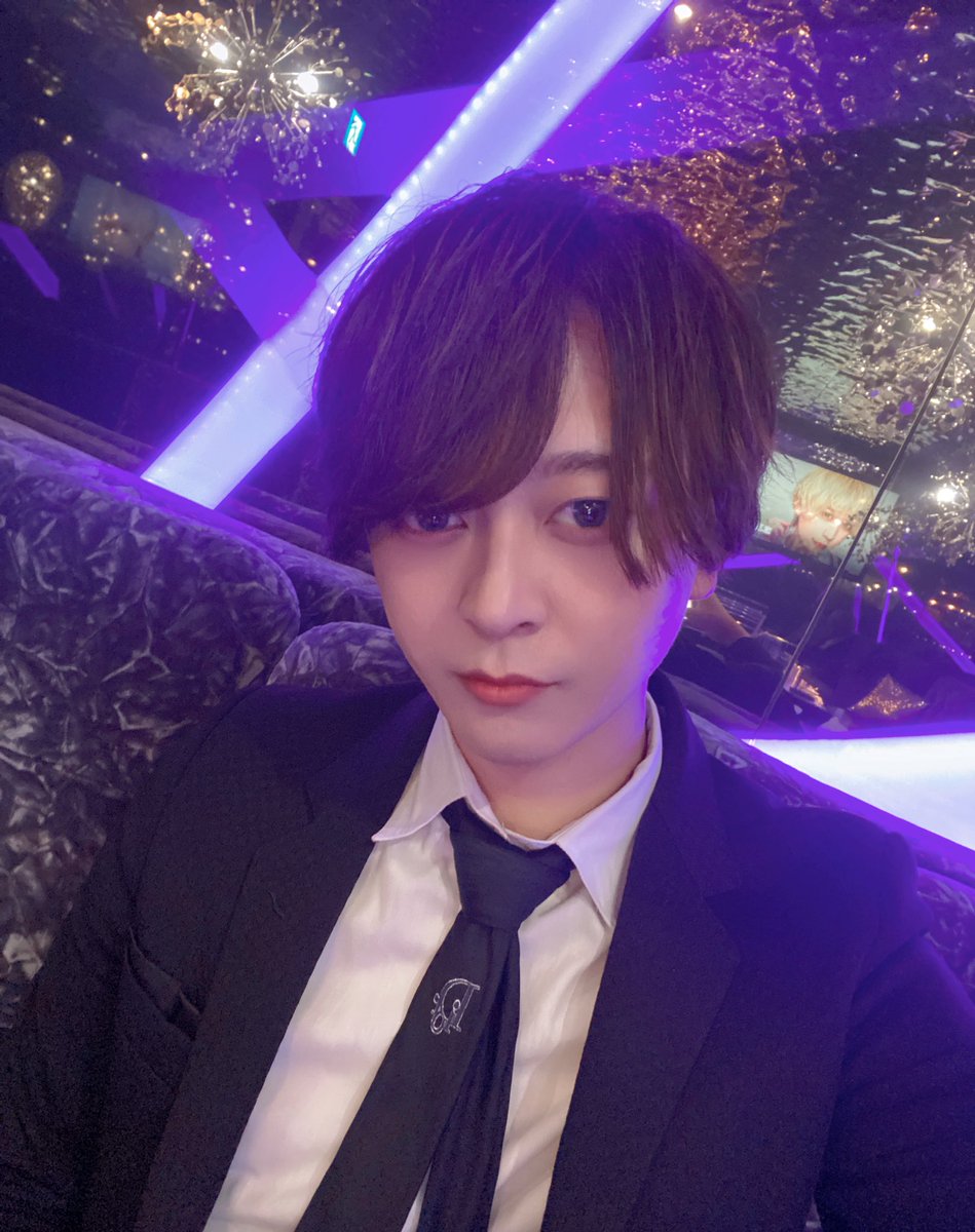 yamato_tatibana's tweet photo. 今月もあと1週間。
会いに来てください。

#歌舞伎町 #ホスト #groupYGD #歌舞伎町の日常 #初回 #いいねした人全員フォローする #いいねした人全員フォロー  #コンカフェ #出稼ぎ #担当探し #初回指名 #2部 https://t.co/ZFGPCOik7D
