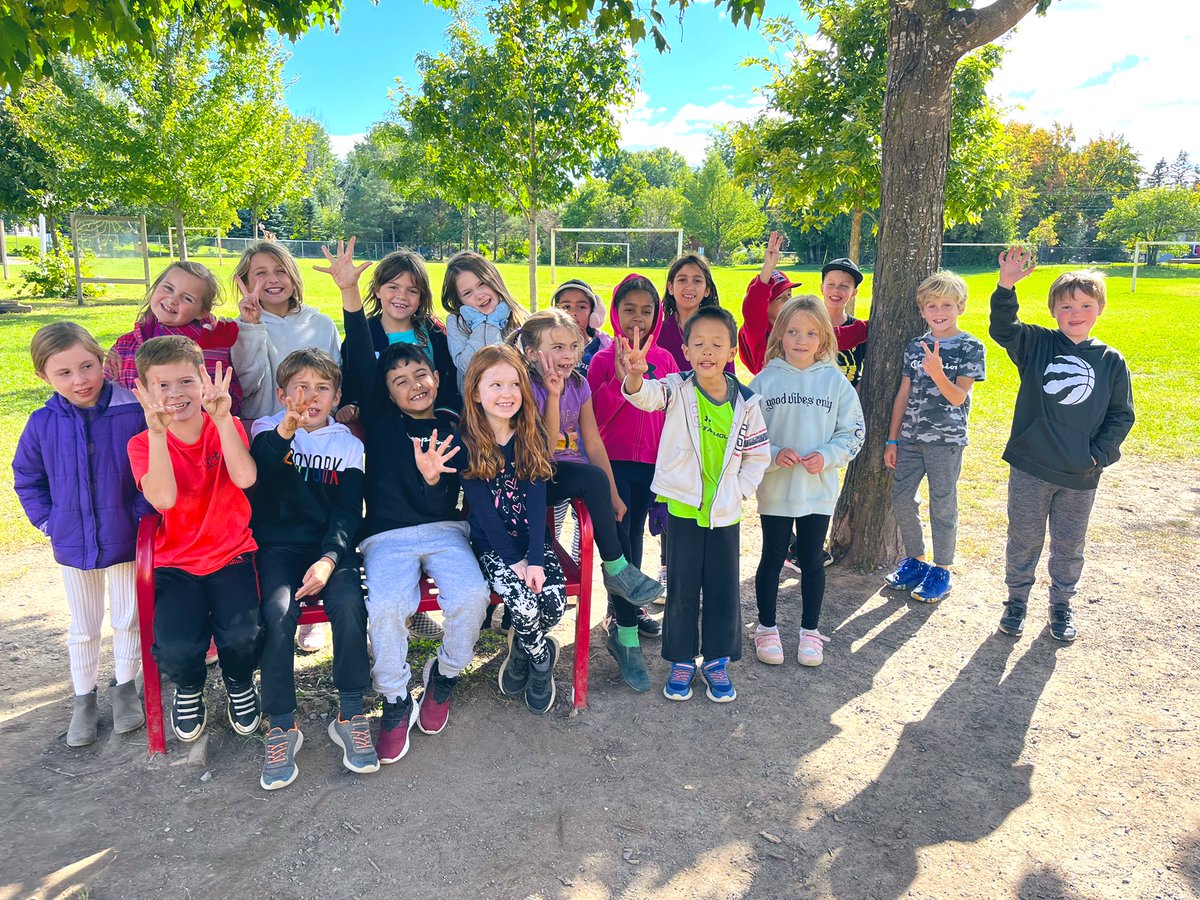Rosangela Di Nardo (@ms_dinard0) on Twitter photo Happy😃 Gr. 3s after they did such a great job helping take care of our environment!♻️ <a href="/StLeonardOCSB/">St. Leonard School</a> <a href="/SLEC_LEO/">St. Leonard’s Environment Club</a> #ocsbEco #ocsbBeCommunity Happy😃 Gr. 3s after they did such a great job helping take care of our environment!♻️ <a href="/StLeonardOCSB/">St. Leonard School</a> <a href="/SLEC_LEO/">St. Leonard’s Environment Club</a> #ocsbEco #ocsbBeCommunity