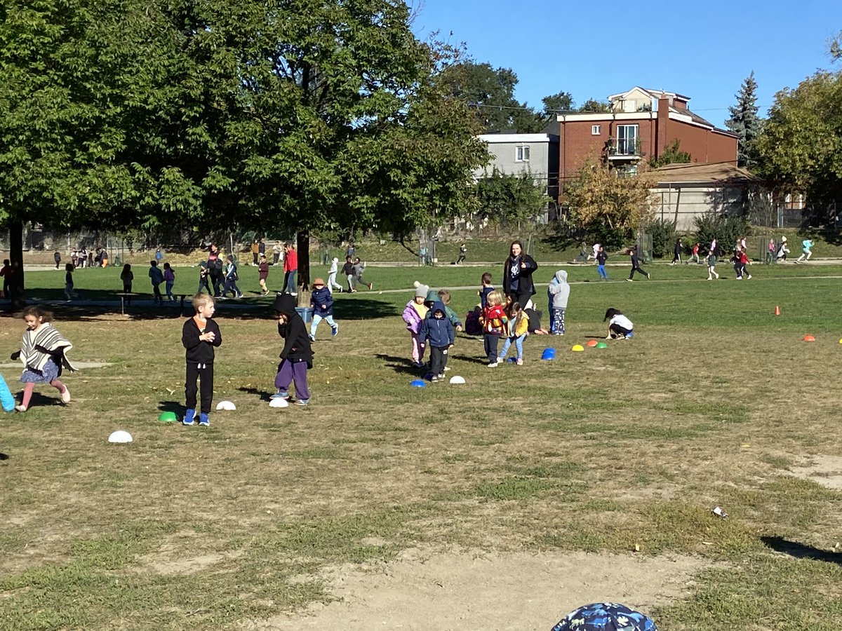 We run for Terry Fox! <a href="/TDSB_Rawlinson/">Rawlinson CS</a> <a href="/HPE_TDSB/">HPE TDSB</a> <a href="/RawlinsonSAC/">Rawlinson SAC</a>