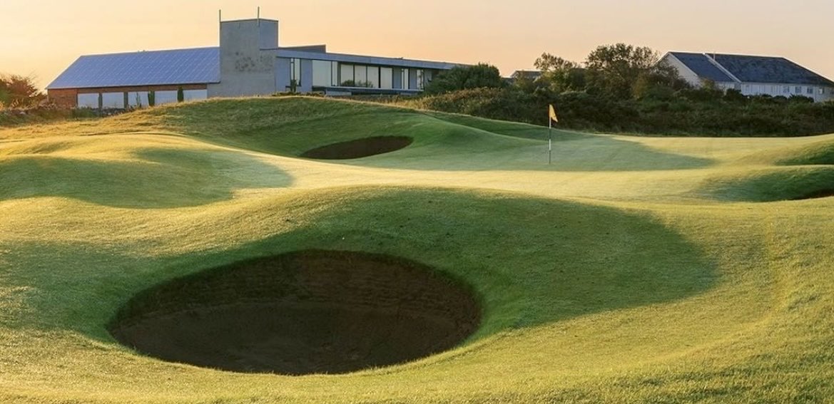 Great Golf Holes ⛳️ tweet media