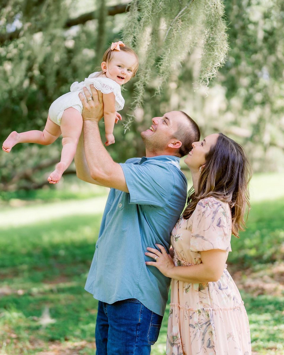 StPetePhotog's tweet photo. #PhilippePark Family Photo Session 🤍 #stpetephotographer #safetyharbor https://t.co/hxOIcbUlpo