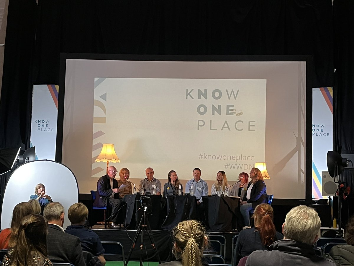 annafrancisart's tweet photo. A full day of talking about and thinking about #creativeplacemaking and the opportunity to create meaningful change for communities and planet today @TheStovies #knowoneplace #wwdn forum - thank you for inviting me to be a provocateur within the process - lots to mull over https://t.co/fS6ShufeXO