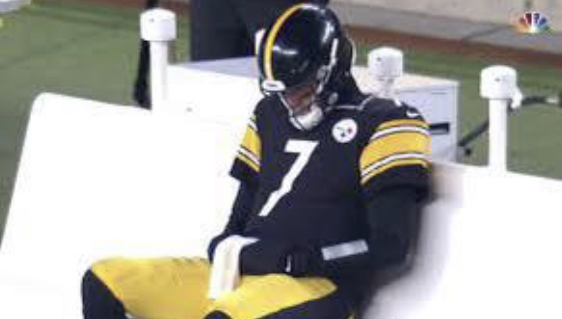 Blitz_Burgh's tweet photo. Mood after watching the Steelers play these past 2 weeks. #Steelers #NFL https://t.co/UYfHGWDVAq