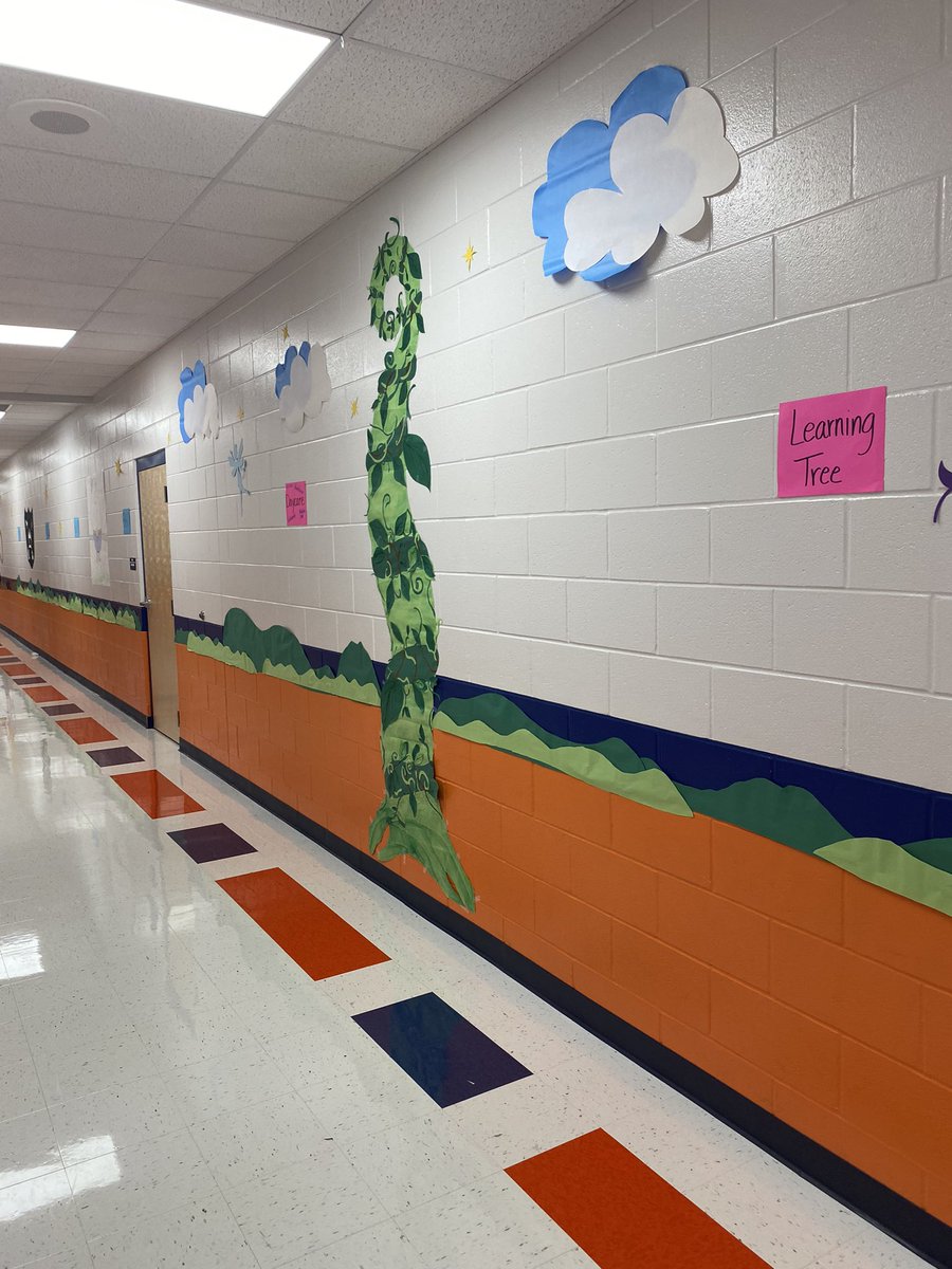 asims77's tweet photo. Getting ready to teach fairy tales. We had some awesome parents to help us get ready! @NISDTomlinson @ChristinaElizo4 @wtiemann @The_Mr_Dee https://t.co/5i4ifOEvlz