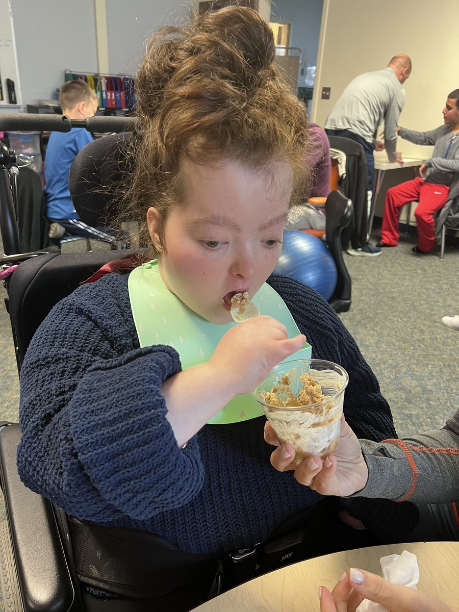 Ms. Sabin tweet media