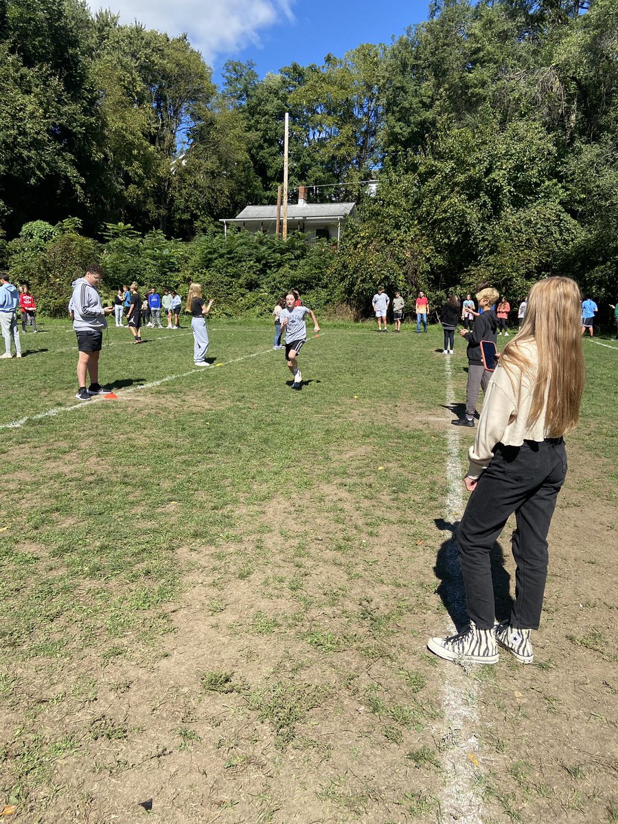 Today was a beautiful day for the 8th Grade Sprint Lab! Students will calculate their velocity and acceleration during a 30 meter run. @WEARECMS25 @MrWolf88 @CMSSonicBoom