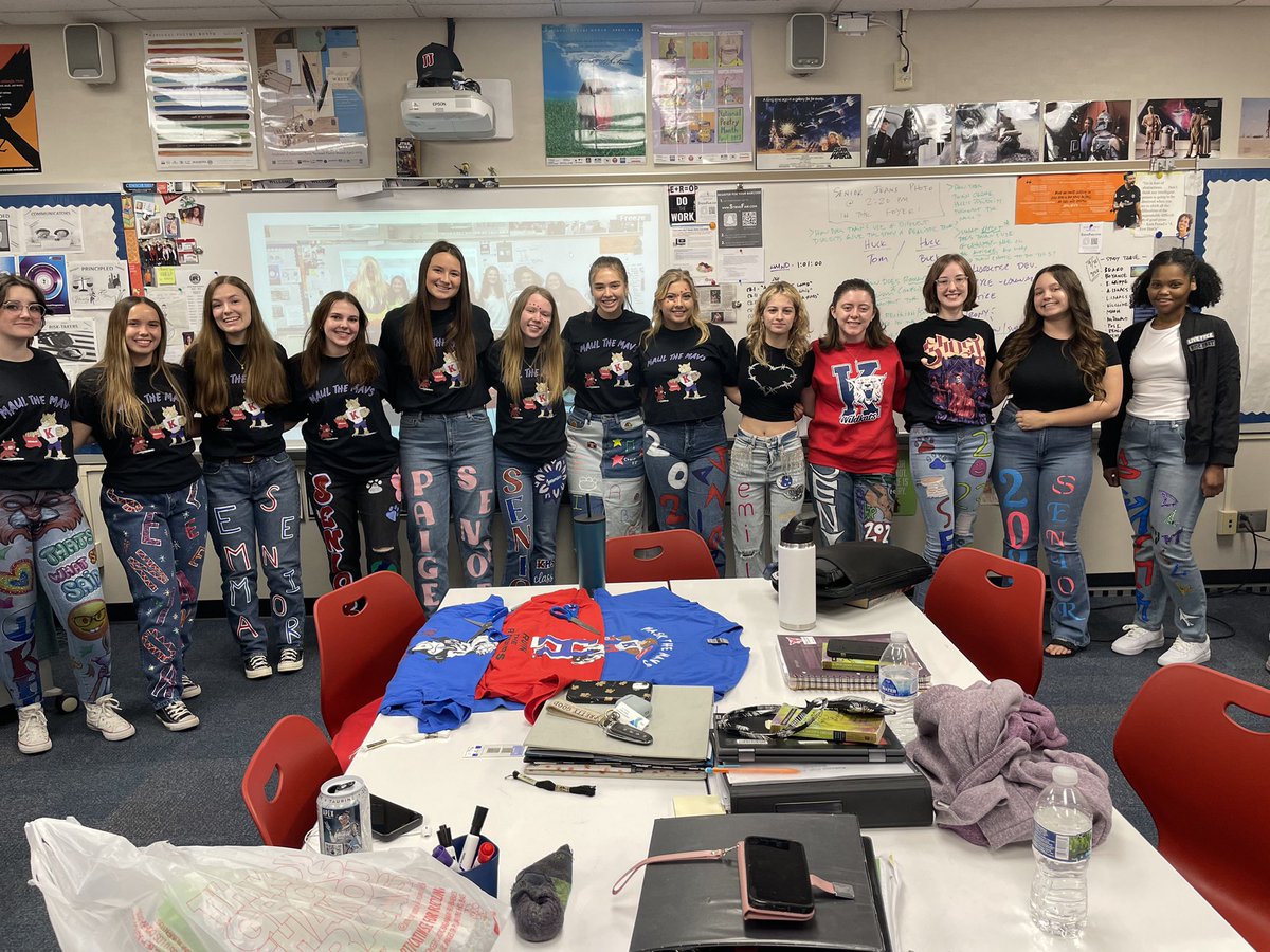 Kats_Principal's tweet photo. Such an awesome way to end #khshoco week! Love seeing our students showing their Wildkat spirit! #redandblue #legacymatters https://t.co/ShyyF4Menc