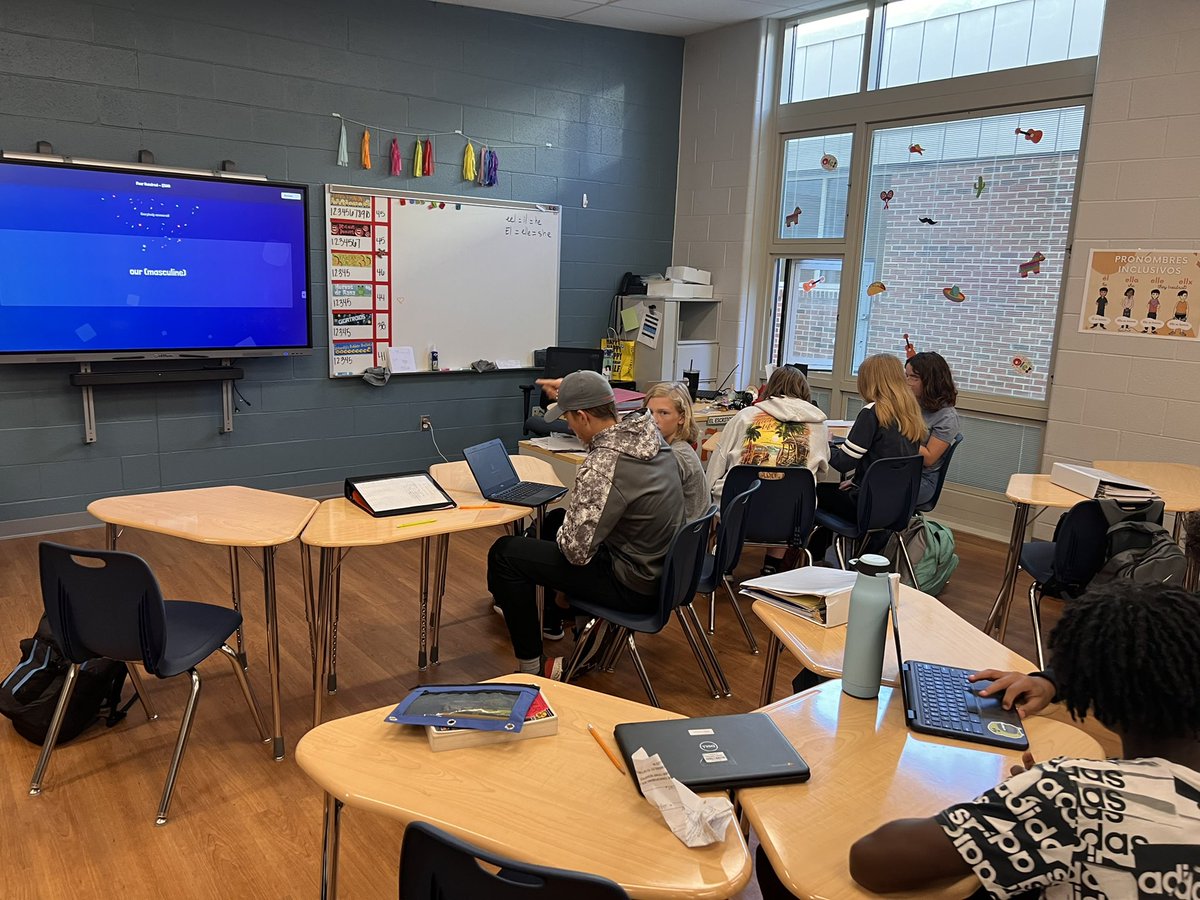 senorita_hanna's tweet photo. End of the week jeopardy to prepare for the first test! #itsworthit #perryms #wolves https://t.co/34JXe70OWI