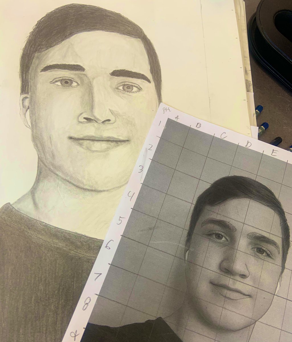 CoachKersh's tweet photo. These @GrandOaksCISD #SelfPortrait projects are coming along nicely! 👍🏻
@ConroeVisualArt #ConroeCreates https://t.co/hDAHxq8mFH