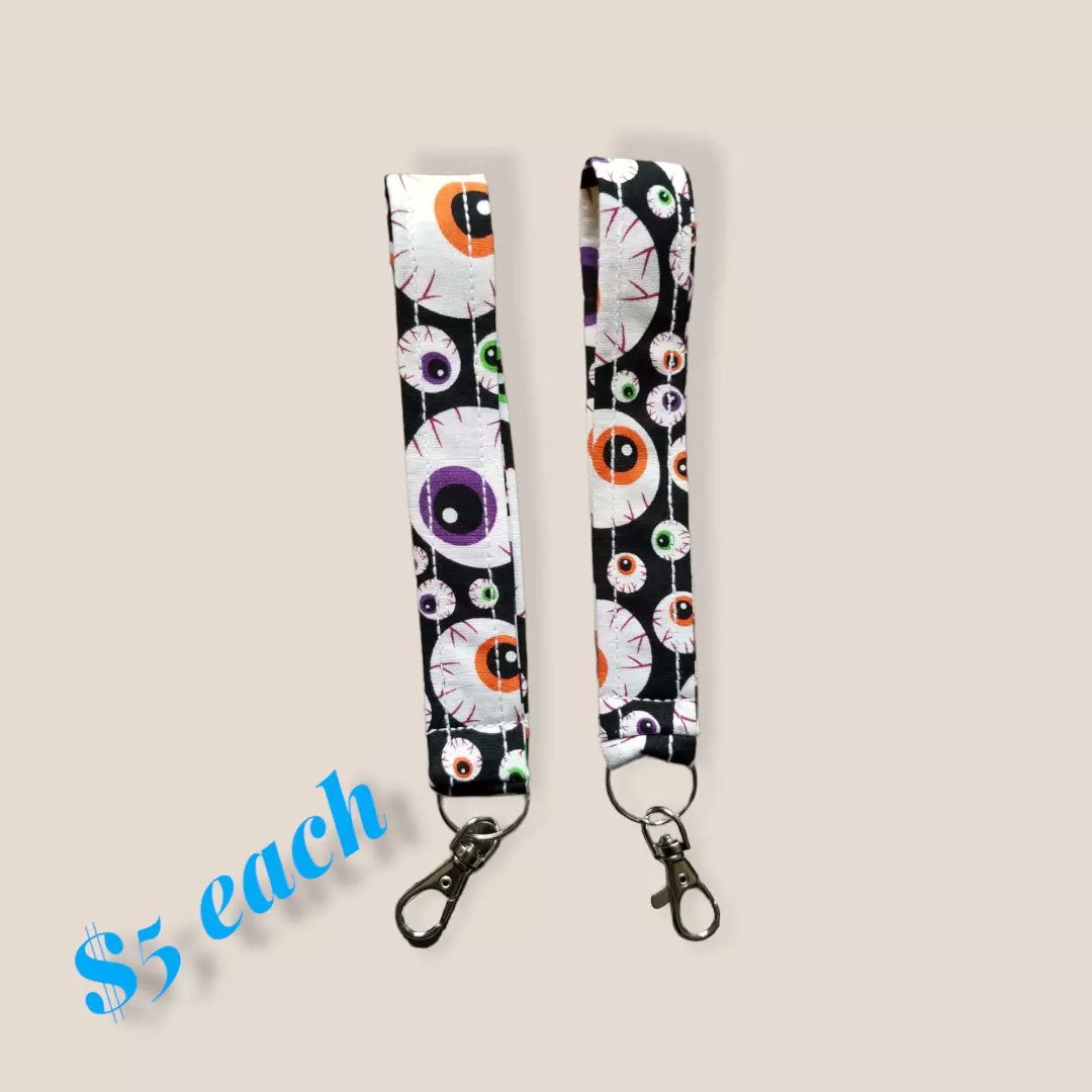 dragonspirit75's tweet photo. New to the collection key chains $5 each including shipping. DM me or check out my FB page https://t.co/QGaMjXPpS0
#halloween #new #FreeShipping #RETWEEET #shares #momboss https://t.co/fByRX0YrF9
