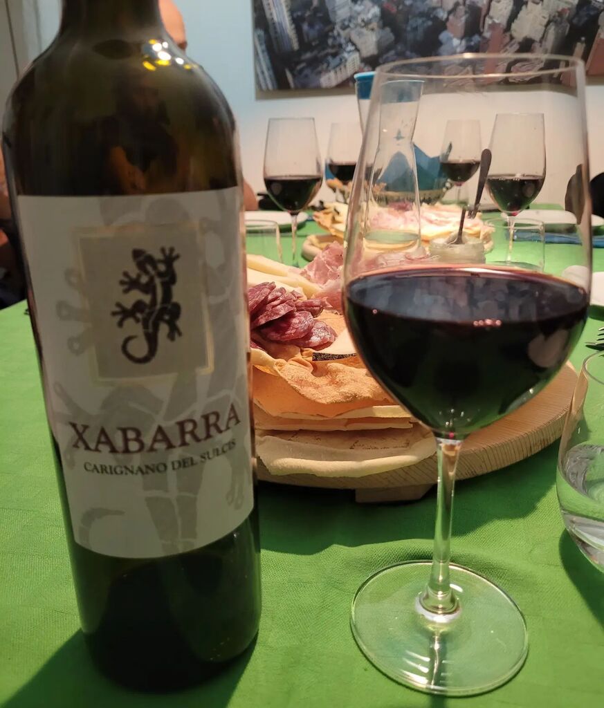 Cena sarda accompagnata da un Carignano del Sulcis Xabarra

#xabarra #carignano #carignanodelsulcis #cenaacasa #cenaconamici #cenasarda #vino #sardegna #wine #winelover #italianwine instagr.am/p/Ci3J7OHsCeu/