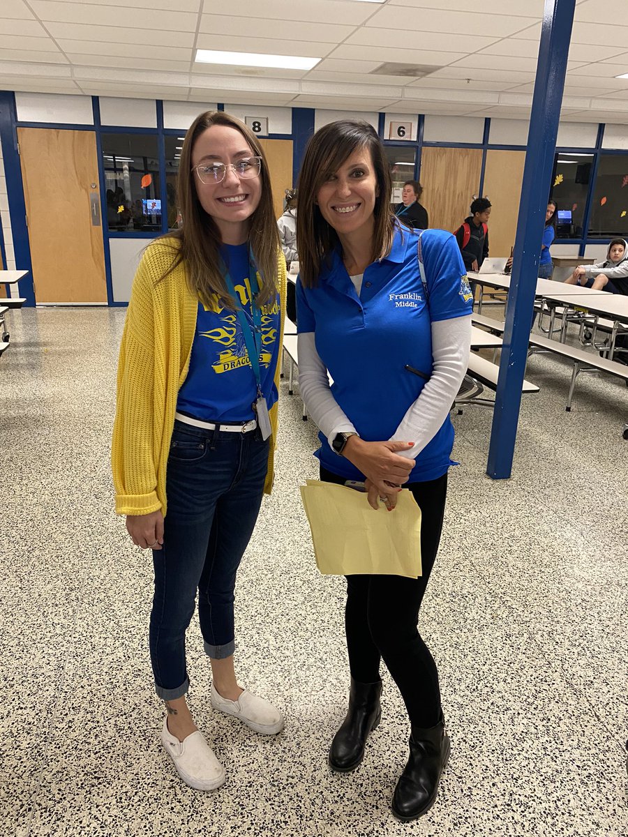 FMS_BCPS's tweet photo. Our first Franklin Friday was a success! Students and staff showed their Franklin Pride! #PrideInOurHome @SchifferB @cgee_theAP @Fschrader1 @FMSDragonsPTA @ms_madigan https://t.co/UozHThoe9H