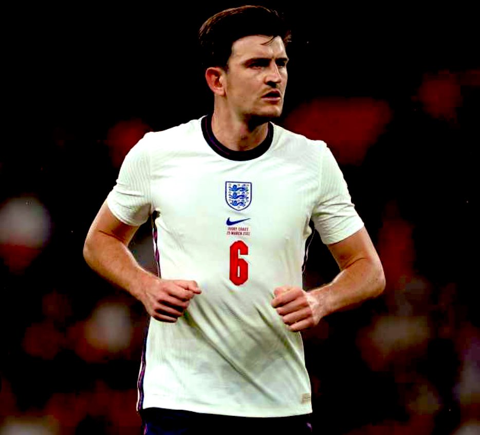 🏴󠁧󠁢󠁥󠁮󠁧󠁿 Harry Maguire this season:

👤 4 Starts
📉 4 losses
❌ 8 Goals conceded
🧢 MAN UNITED CAPTAIN 

 #Southgateout #itaeng