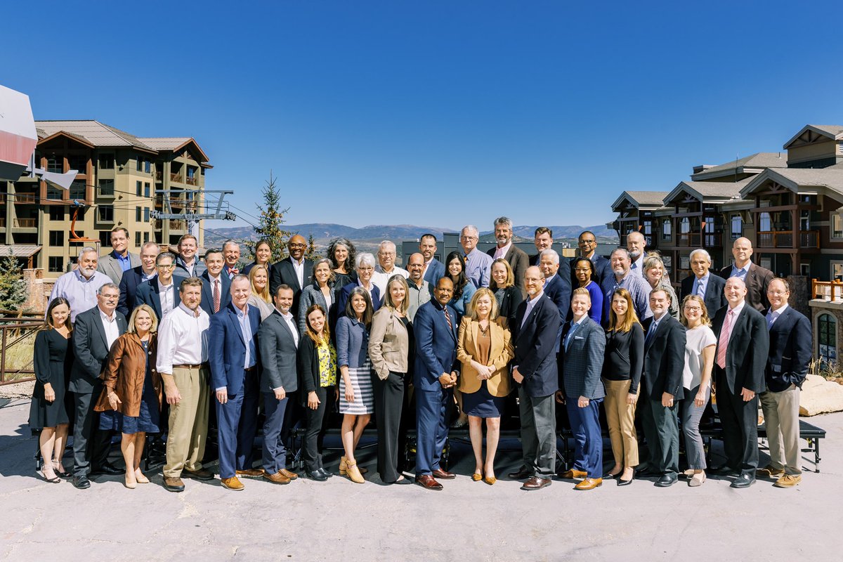 Pleased to join state environmental leaders this week from across the country at #ECOSFall22 meetings. Insightful presentations and important discussions focused on innovations to advance our country!