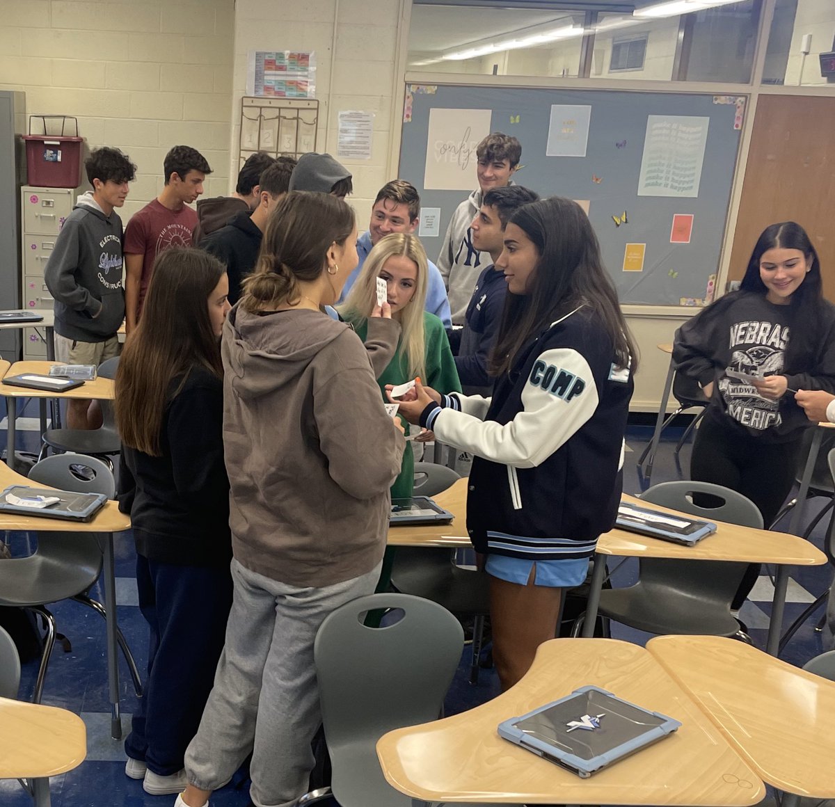 SPVanatta's tweet photo. Mostly quiet but totally successful activity. Wrote out a ques or an answer on index card. Without talking, Ss had to find their partner.  Then we discussed, made sure we had correct info, &amp; then Ss had to put in order on a Google doc.  Could work with other grades &amp; subjects https://t.co/utxvHc3nct
