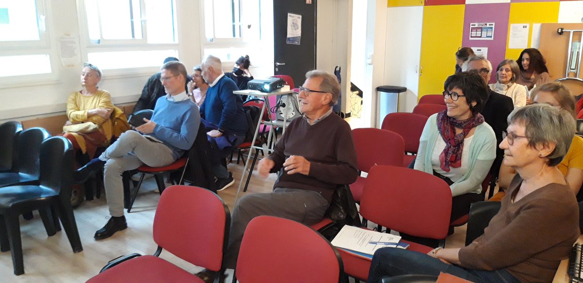 ASA_PNE's tweet photo. Avec les associations @ComiteNord, @_RN2GN @2mainLaChapelle..., nous étions réunis ce soir pour débattre de l'ouverture de la gare du Nord vers le nord. Un projet de passerelle unanimement souhaité par les riverains dans le cadre du projet de transformation de la gare. https://t.co/vzS8GRyYtK