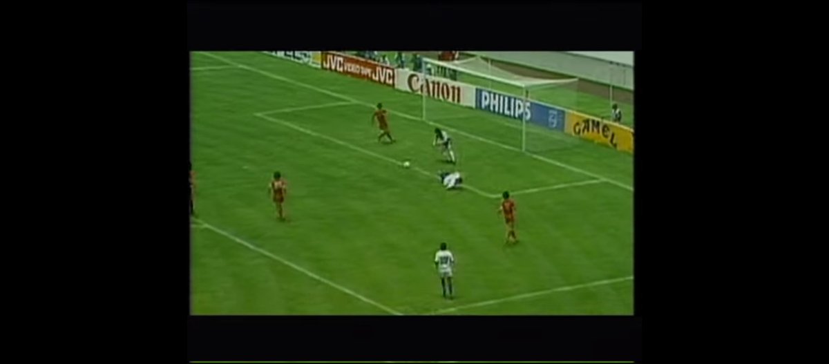 SamsaGregor's tweet photo. Antonio Di Gennaro ricordiamo quando sei svenuto davanti al portiere nella partita Italia Corea del Sud #ItaliaInghilterra https://t.co/IeuCqVklHS