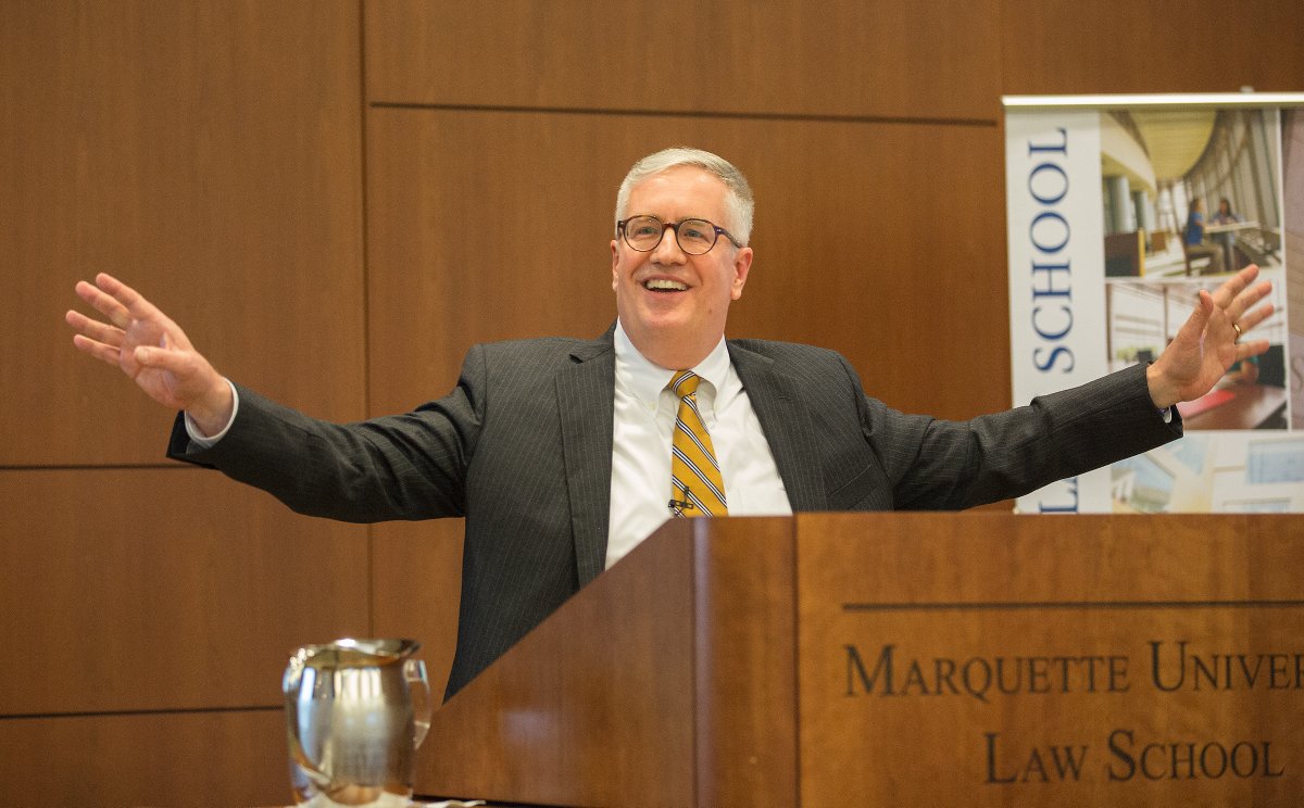 mulaw's tweet photo. Thank you again to @jspeta of @NorthwesternLaw for yesterday's Boden Lecture on the dominance of internet platforms and calls for their regulation. Find Dean Kearney's summary and Professor Speta's full lecture on our #FacultyBlog: https://t.co/eZnuggwaWn. #MarquetteLaw https://t.co/1gAOyZhsAB
