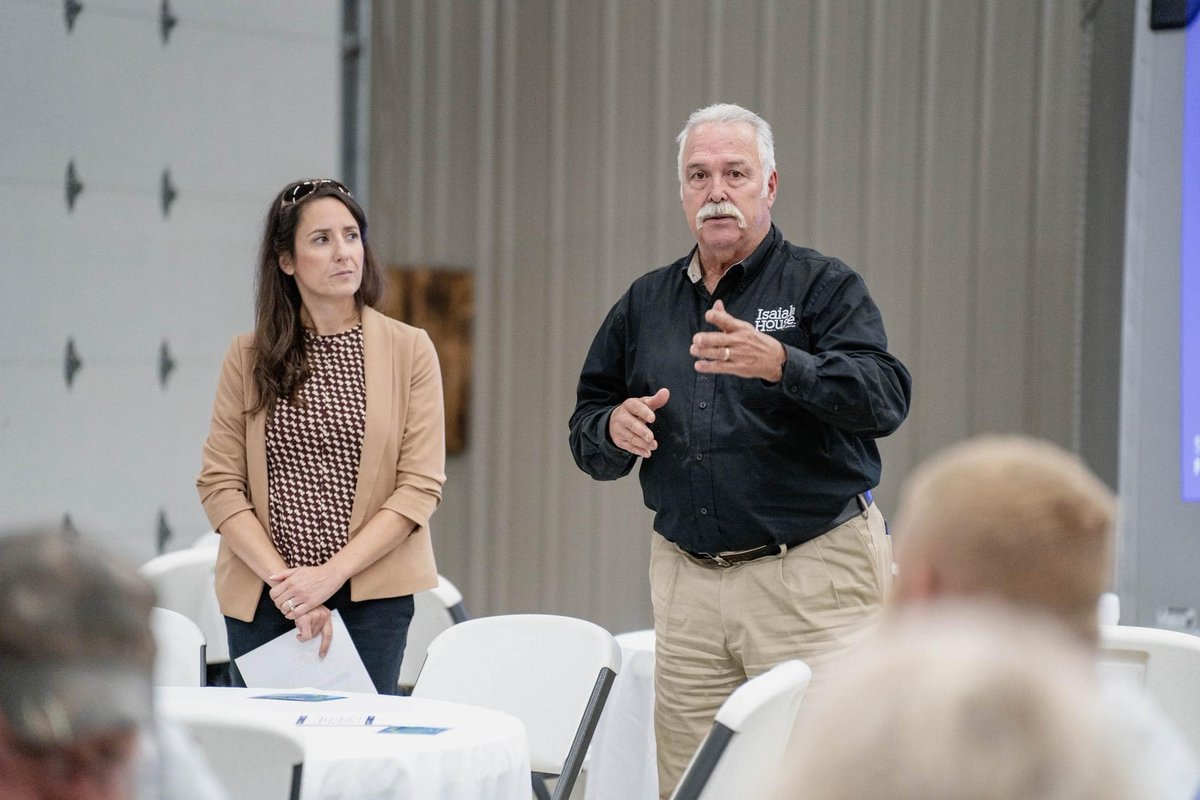 KyComeback's tweet photo. Kentucky Comeback visited @IsaiahHouse Reliance Works in Stanford to talk about issues surrounding criminal justice and substance use disorder and ways employers are helping remove barriers, reduce stigma, and increase second chances. Learn more at https://t.co/3TiF6xKWK7! https://t.co/hkHSk4Gkpa