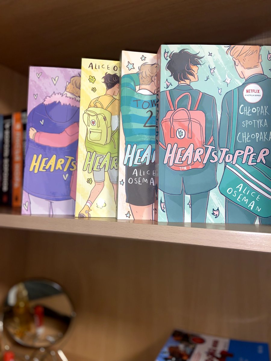 lflsun's tweet image. я купила що—