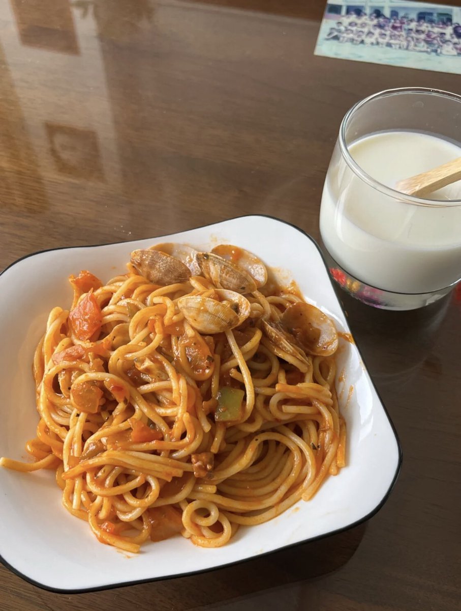 maelsahn's tweet photo. Eat seafood pasta today https://t.co/7WEYsTL116