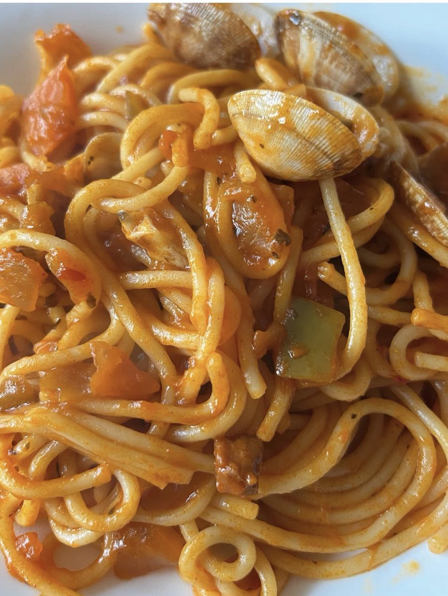 maelsahn's tweet photo. Eat seafood pasta today https://t.co/7WEYsTL116