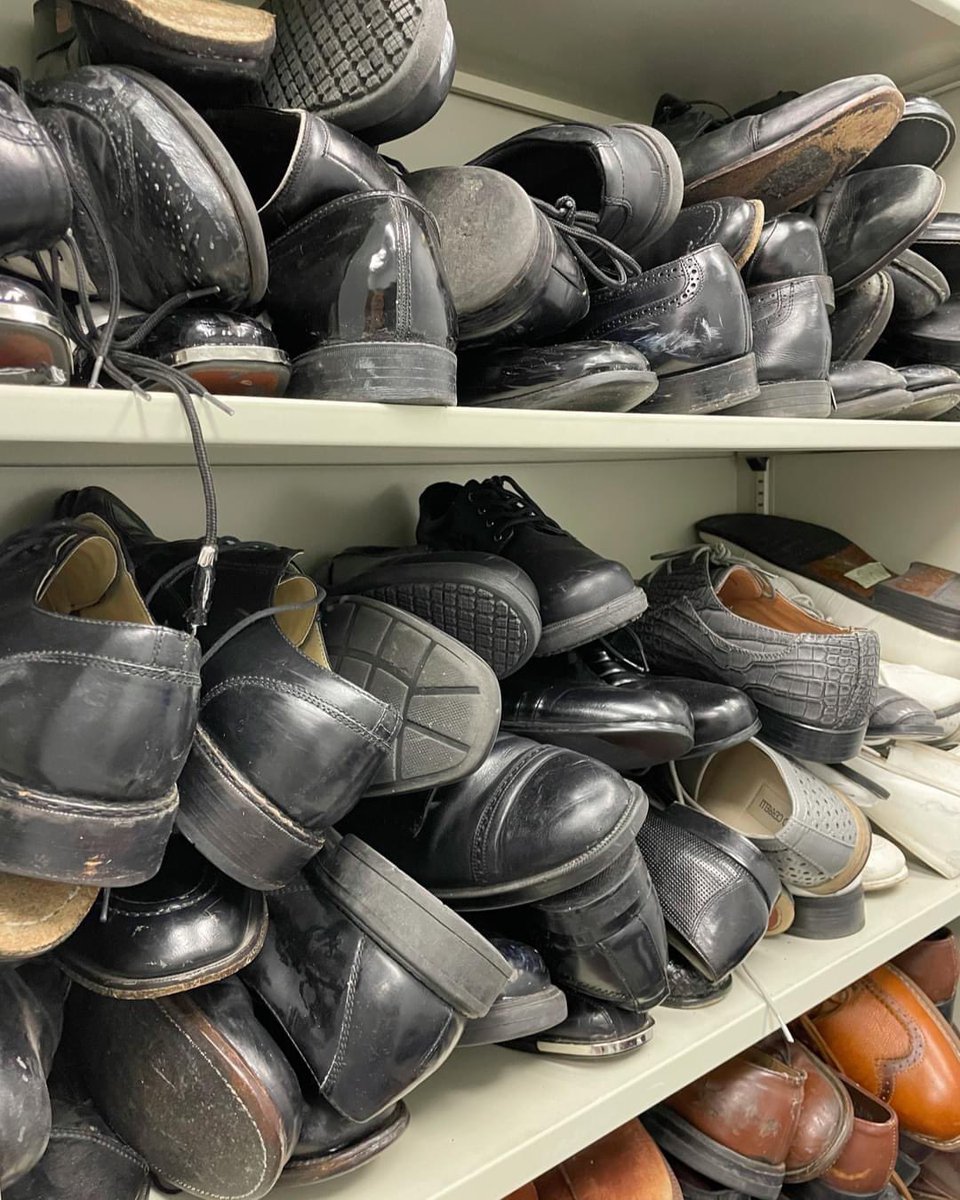 TulsaPAC's tweet photo. The TPAC Costume Collection is here! We've been gifted over 50,000 costume pieces. We spent the summer getting the pieces ready so that our resident community partners will be able to borrow from the collection for 𝘧𝘳𝘦𝘦! https://t.co/tFJRY9qcgy