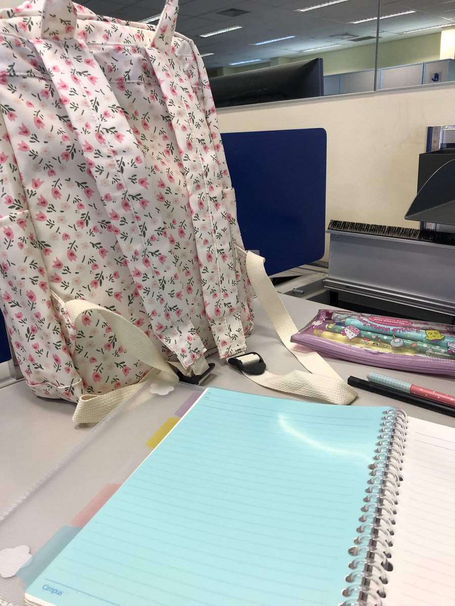 mysweetnote's tweet image. to apaixonada na minha mochilinha nova e no meu kokuyo !! &amp;lt;3