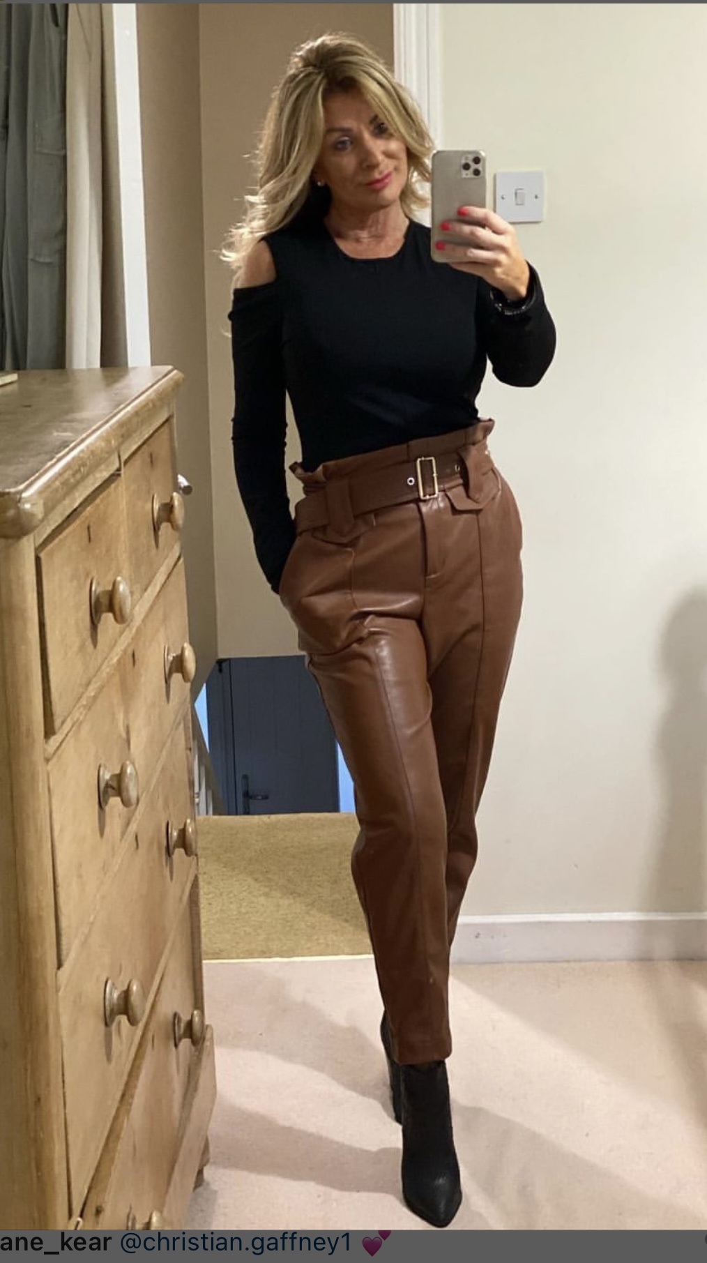 Milfs In Leather 5️⃣3️⃣k On Twitter Milfy Brown Leather Trousers 2daqu6m4mu