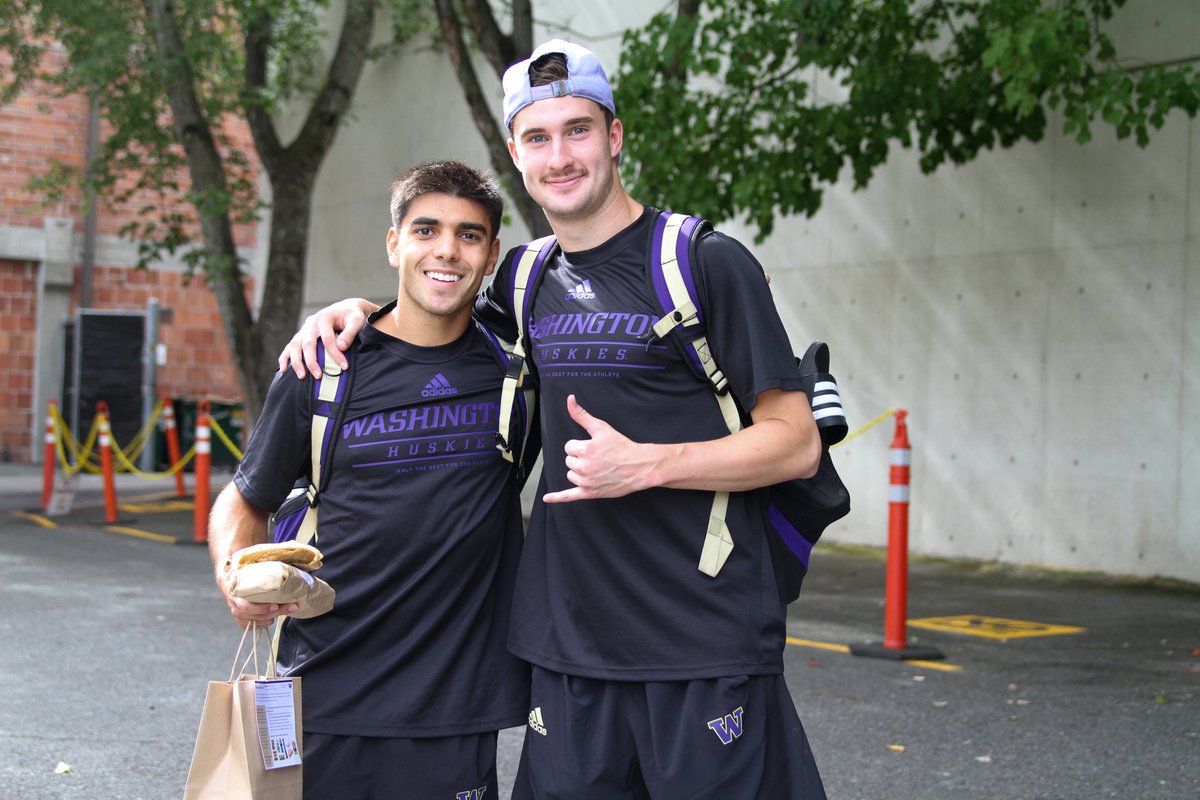 UW_MSoccer tweet picture