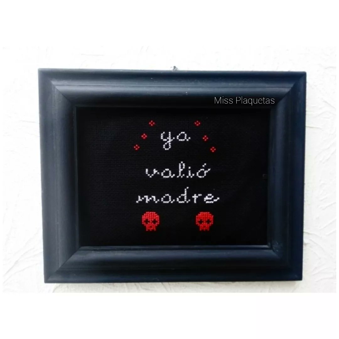 lamissbordando's tweet photo. DISPONIBLE: ✨ Ya Valió Madre✨
*
Bordado en punto de cruz con marco liso o victoriano y vidrio antireflejante.
*
#bordado #puntodecruz #crosstitch #crosstitchersofinstagram #embroidery #darkembroidery #madre #yavaliomadre #groseria #groseriasmexicanas #blackworkembroidery https://t.co/WwKO94tfSo