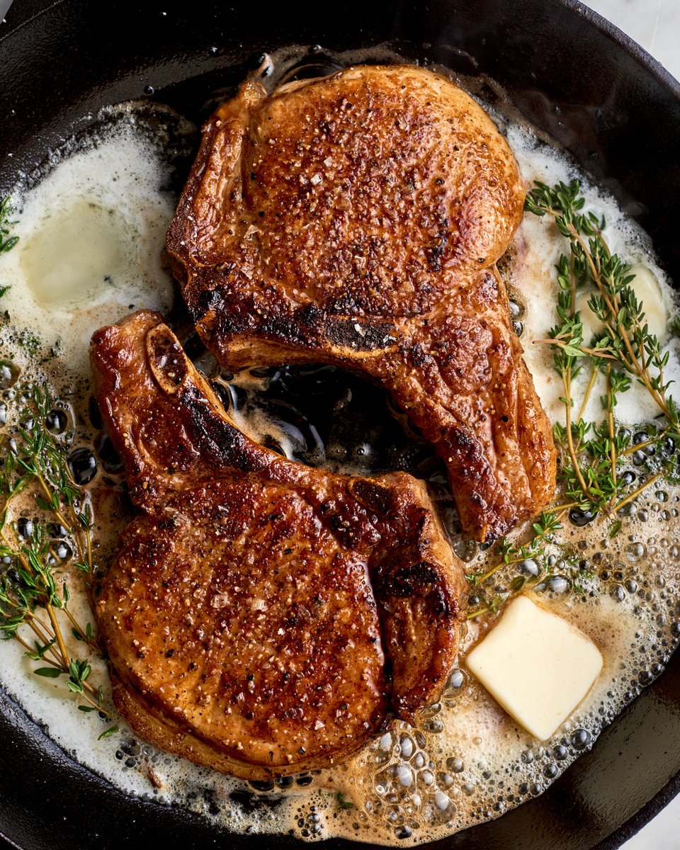 thekitchn's tweet photo. After a long weekday, finding the energy to pull together dinner can be … hard. That’s why we have an arsenal of stellar, reliable recipes that are fast, simple, and comforting! We know you’ll come back to time and time again: https://t.co/UsRkU77hMM #kitchn100 https://t.co/P14FKViZe8