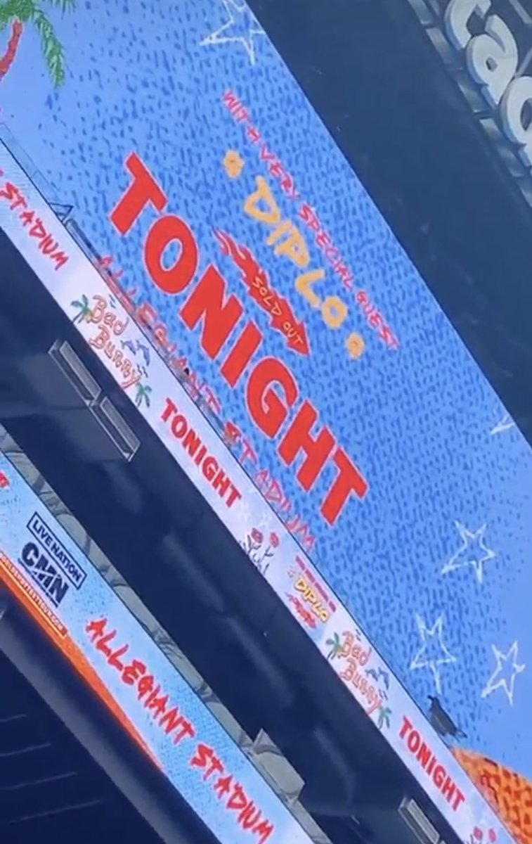 badbunnyontour's tweet photo. Tonight’s SHOW IS SOLD OUT!! 🥹🎉🌴 https://t.co/zmfem5hYJV