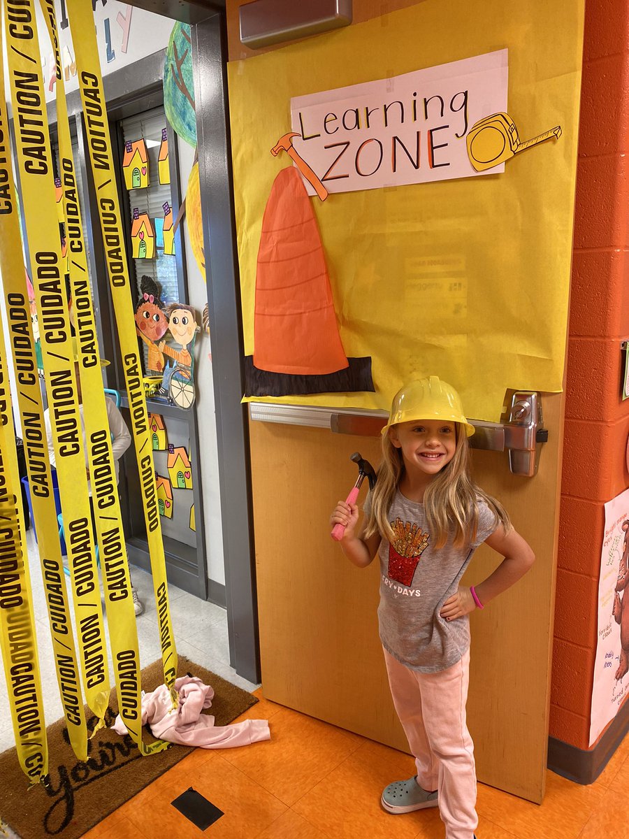 Ask us about constructing sentences!! 🦺👷🏼‍♀️🚧🧡