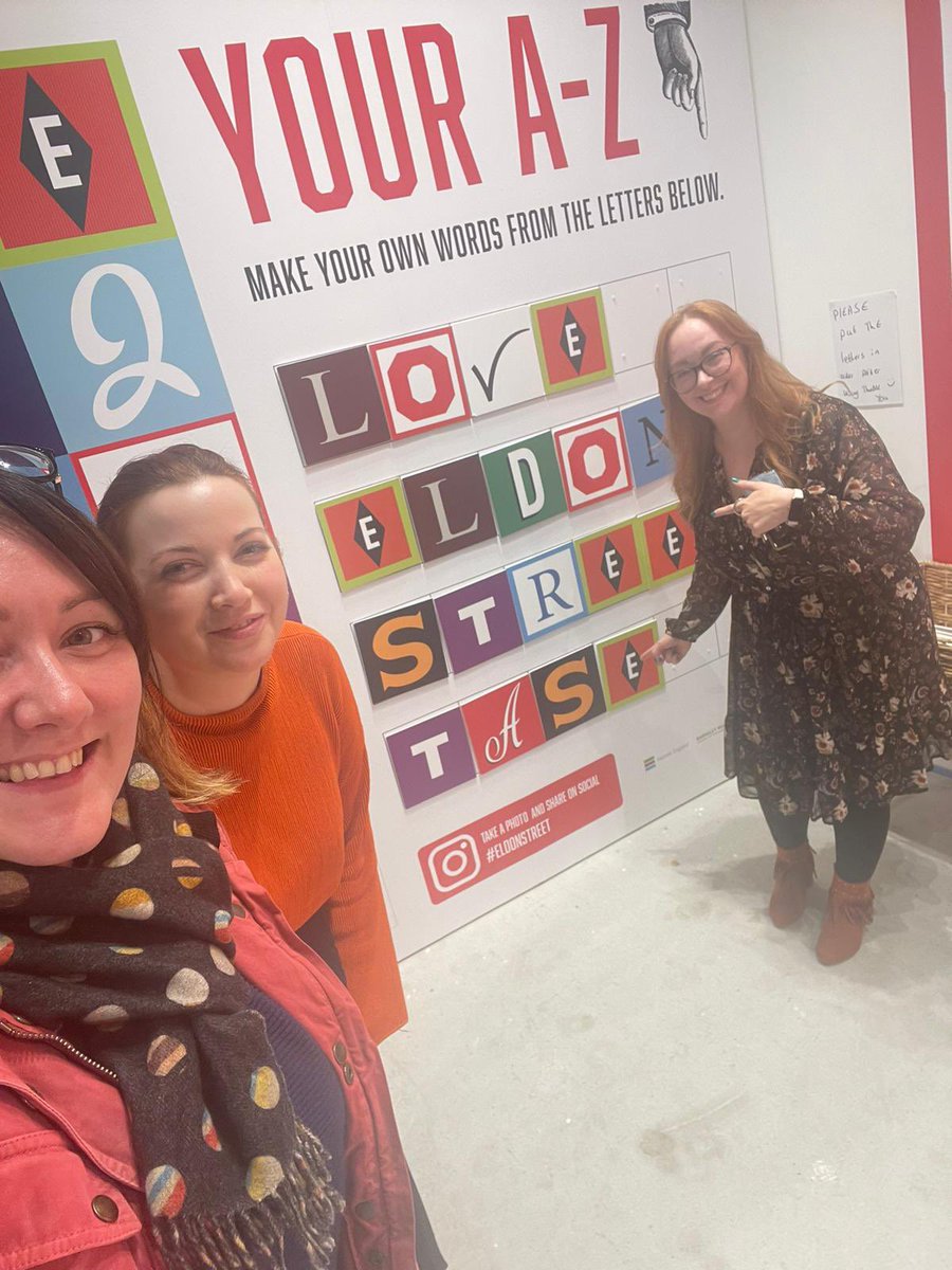 Shona_Hist's tweet photo. Fantastic evening seeing the Poet Laureate Simon Armitage performing works inspired by Barnsley. @english_mrs_m our students are so lucky to have you 💓💓 https://t.co/2Zd2WrzZxc