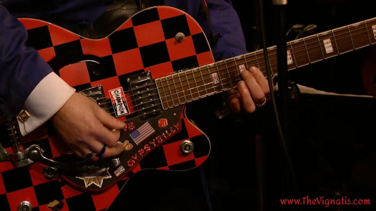 TheVignatis's tweet photo. Magic fingers !!
#thevignatis #gypsybilly #guitar #guitarist #guitarplayer #championspark #guitarsolo #cufflinks https://t.co/DllkL3WMuD