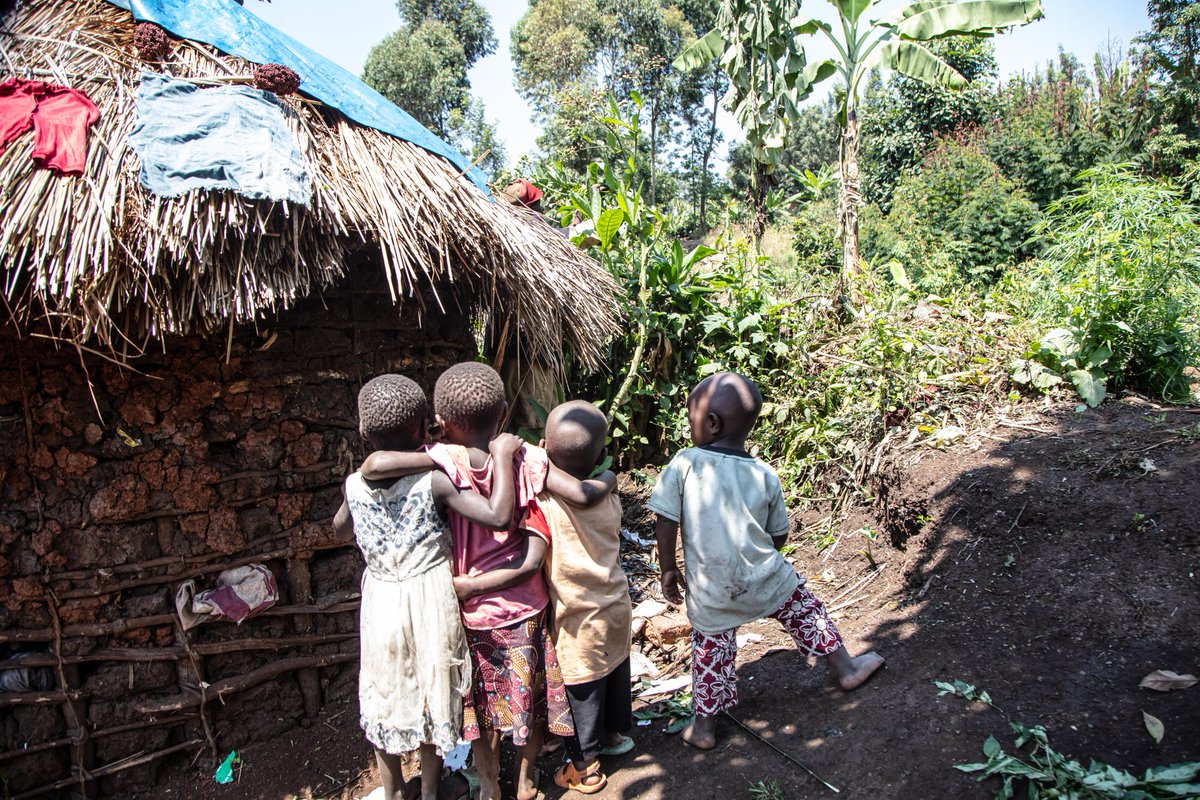 What if we lived like little children? love, smile, unity, solidarity!
#documentary #documentaryphotography #together #photography #reportage #photooftheday #journalism 
<a href="/UNICEFRDC/">UNICEF RDC</a> <a href="/save_children/">Save the Children International</a> <a href="/CARE/">CARE (care.org)</a> <a href="/ChildFund/">ChildFund</a> <a href="/sos_children/">SOS Children's Villages International</a> <a href="/sos_rdc/">SOS Villages d'Enfants en RDC</a> <a href="/grant_leaity/">Grant Leaity</a>