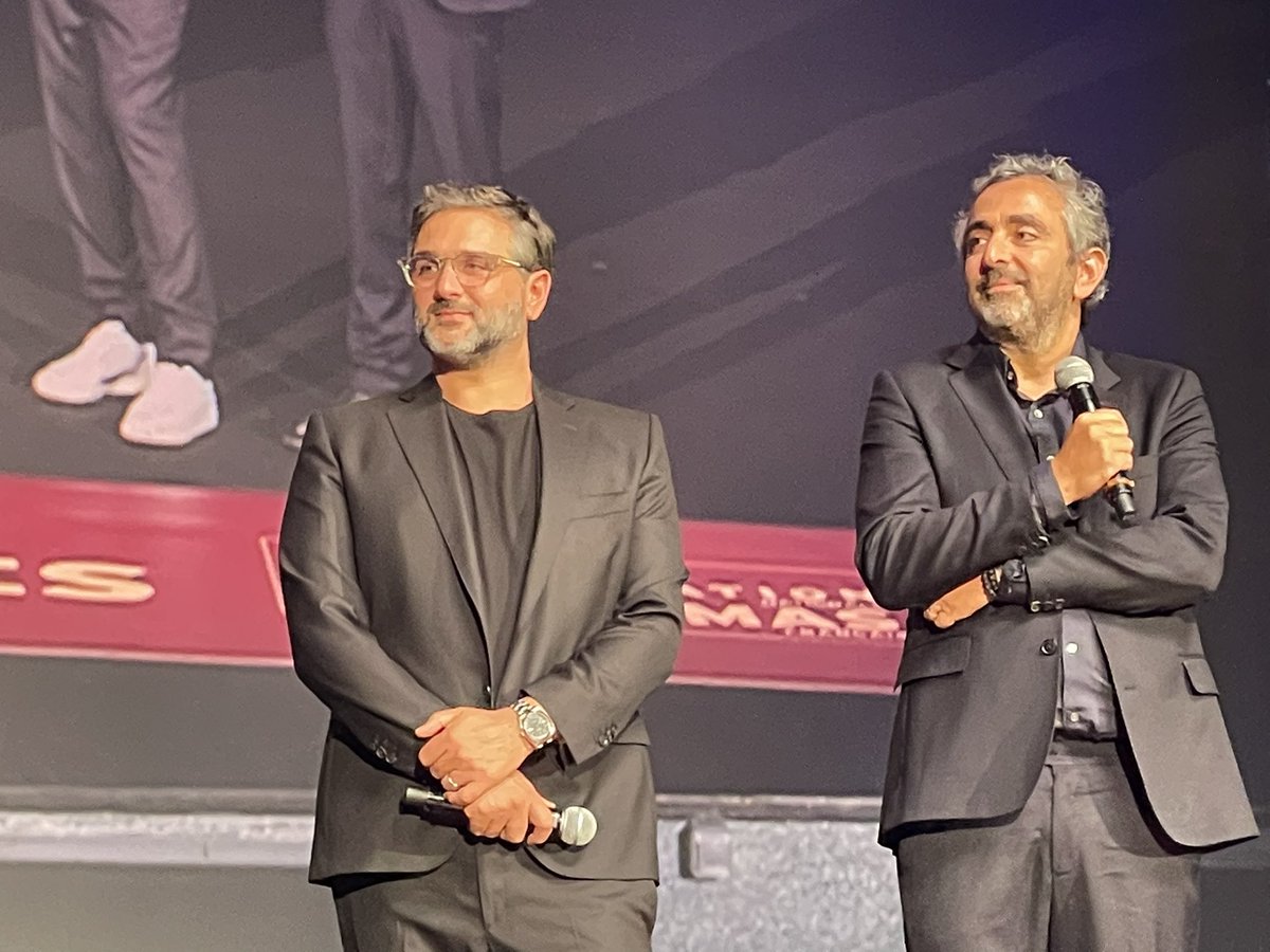 GraycsaleFND's tweet photo. Hier s’est achevé le #congresdesexploitants de la #FNCF au @CID_Deauville avec sa traditionnelle Journée des Éditeurs de films:30 distributeurs,366 bandes annonces,des images fortes,variées &amp; en 3D et le bel hommage à nos réalisateurs préférés, #erictoledano &amp; #OlivierNakache https://t.co/KxCXpDHROg