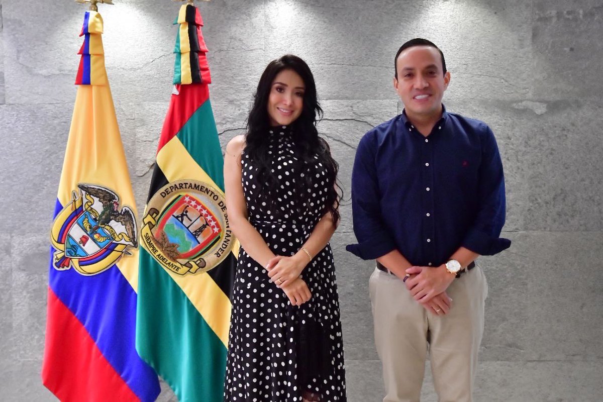 GobdeSantander's tweet photo. El gobernador @MAguilarHurtado posesionó a la especialista en Derecho Administrativo Claudia Ardila como Magistrada del Tribunal Administrativo de #Santander. ¡Felicidades en su nuevo reto profesional! https://t.co/ELYhVrg5e6