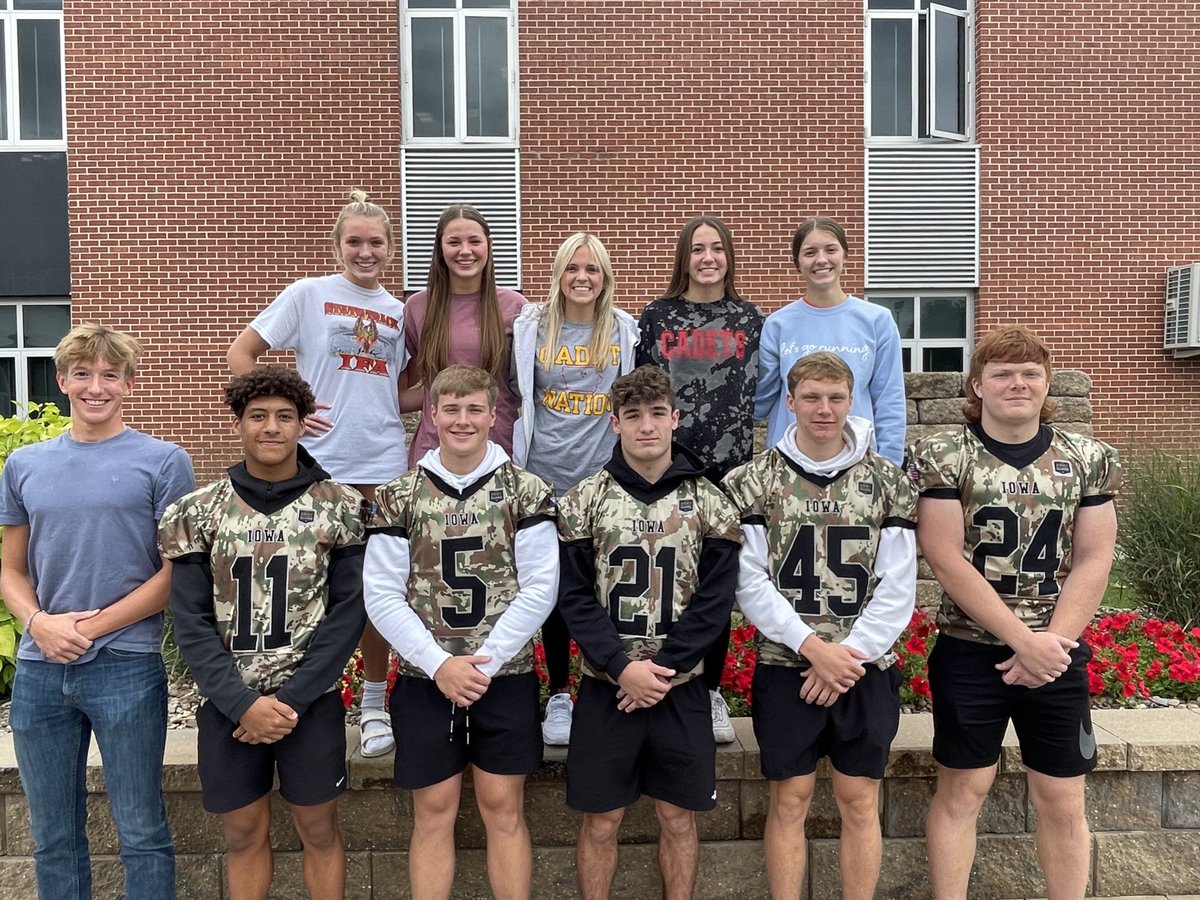 TwinkieItes's tweet photo. IF-A HC Court:  

Angel Sharar, Abby Ites, Brooke Regan, Allie Off, Teah Miller. Not pictured: Molly Tomash.

Martin Biesel, Nathan Schmitz, Ethan Bartlett, Kacen Boyer, Andrew Bicknese, Kaden Steffen. https://t.co/FF5D4ZF5Dq