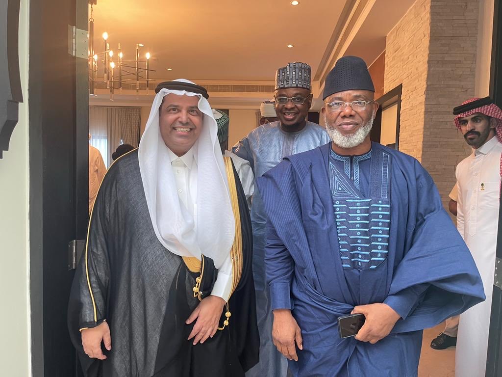 nigeriahajjcom's tweet photo. The Chairman/CEO, National Hajj Commission of Nigeria (NAHCON), Alhaji Zikrullah Kunle Hassan, celebrated with Saudi Arabian Ambassador to Nigeria, Mr. Faisal bin Ibrahim Al-Ghamidy, the Kingdom of Saudi Arabia’s 92nd National Day at the Ambassador’s residence, at Maitama-Abuja. https://t.co/HYVMoEqJyw