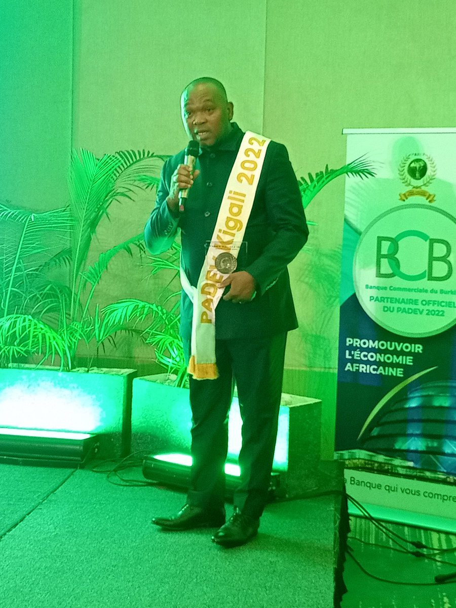 laTdE_SA's tweet photo. Le Directeur Général de la TdE, @YGbati, honoré à #Kigali, #RWANDA aux #PADEV2022 :  https://t.co/pz7uOWXc9a
#PADEV2022
#Fondation225
#Prix
#Awards
@eau_tg @laTdE_SA @SPEAU2 @AfWA_AAE @TogoOfficiel @CellulePR https://t.co/5PHENGAURy