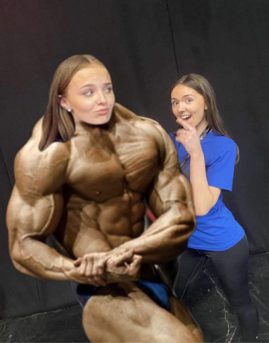 CastlefordClaws's tweet photo. @faulkner1994 Kayleigh has been doing extra’s 😂😂😂 https://t.co/9bZLAwxeuF
