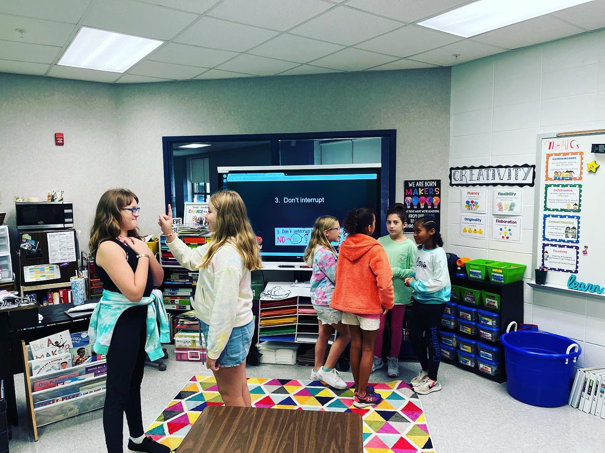 SchmittInSchool's tweet photo. 4th grade GT students role playing correct and incorrect ways to follow the ground rules for healthy debate on controversial topics as we prepare to dive into @thinkLawUS curriculum! #gt #GIA @JCPSGT @tullyelemjcps @ColinESeale https://t.co/VMgGWi8Xa0