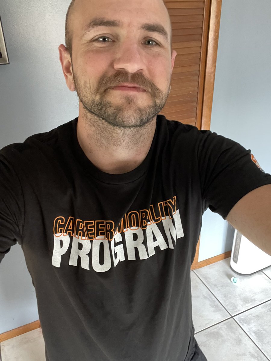 Just got my #apronup box for the Career mobility program, to say I’m excited is an understatement!!
#homedepot #careers