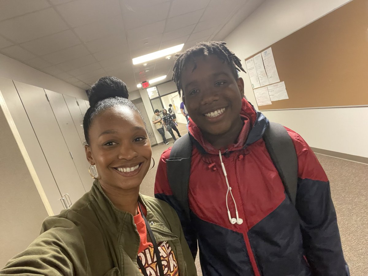 WLMS_AVID's tweet photo. I was a guest teacher today @HumbleISD_HHS and I had the best afternoon. I seen so many former students. I don’t think I realized how much I missed them. It felt good to see their smiling faces. https://t.co/oEBxnngRqW