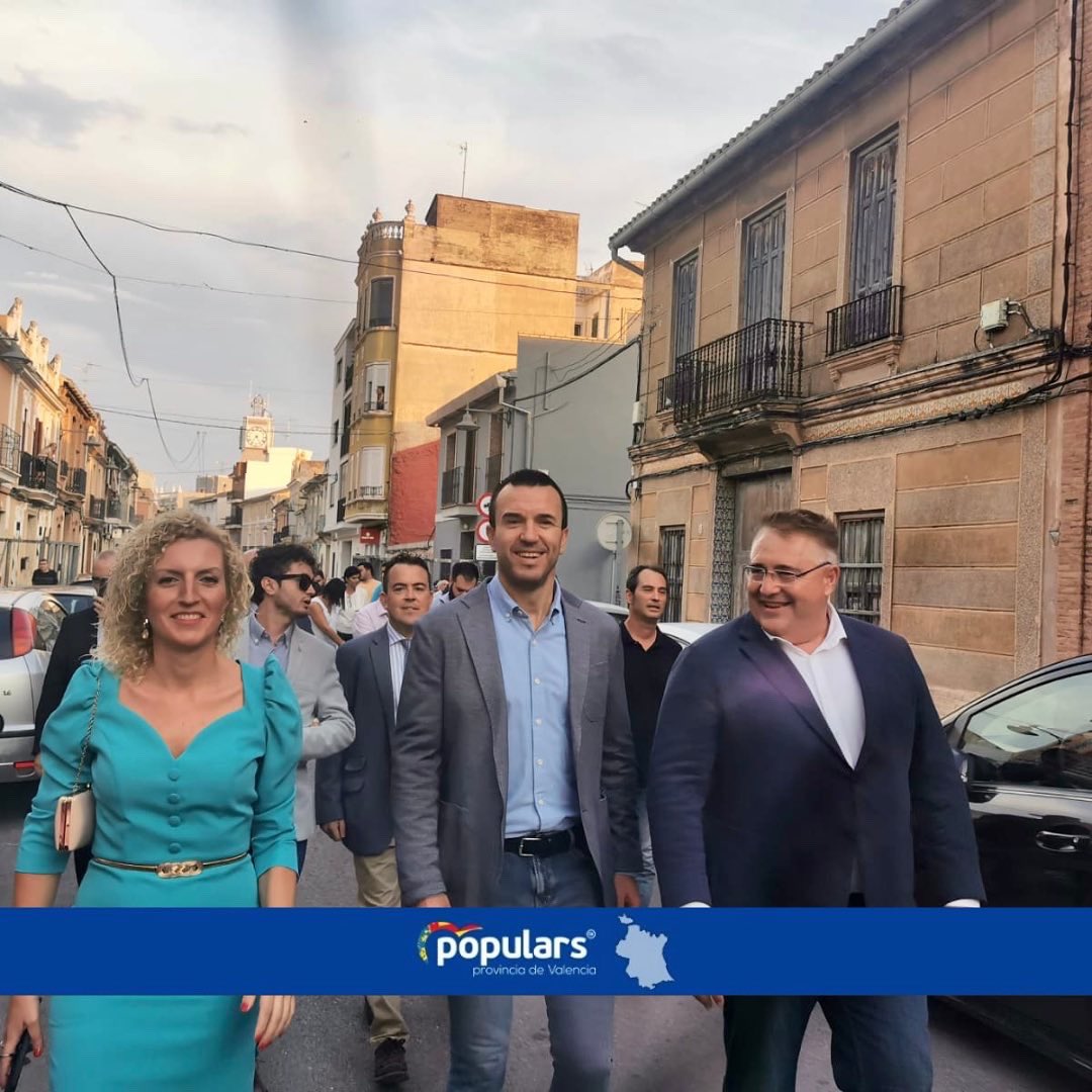popularsval's tweet photo. Continuem fent província a les comarques #HortaNort i a la #RiberaAlta.

🔹Fira comercial i agrícola de #Meliana. 

🔹 Sopar d’inici de curs polític a #Catadau.

👏🏼Gràcies als presidents per convidar-nos. https://t.co/7mKDRd0NVP