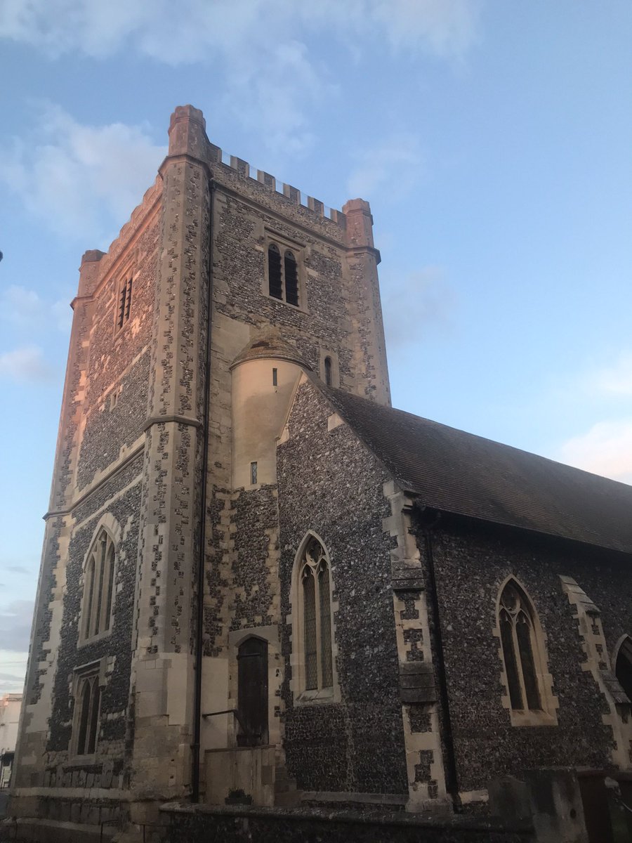 <a href="/stmarylemore/">St Mary le More Church, Wallingford</a> looking lovely in the evening sun.