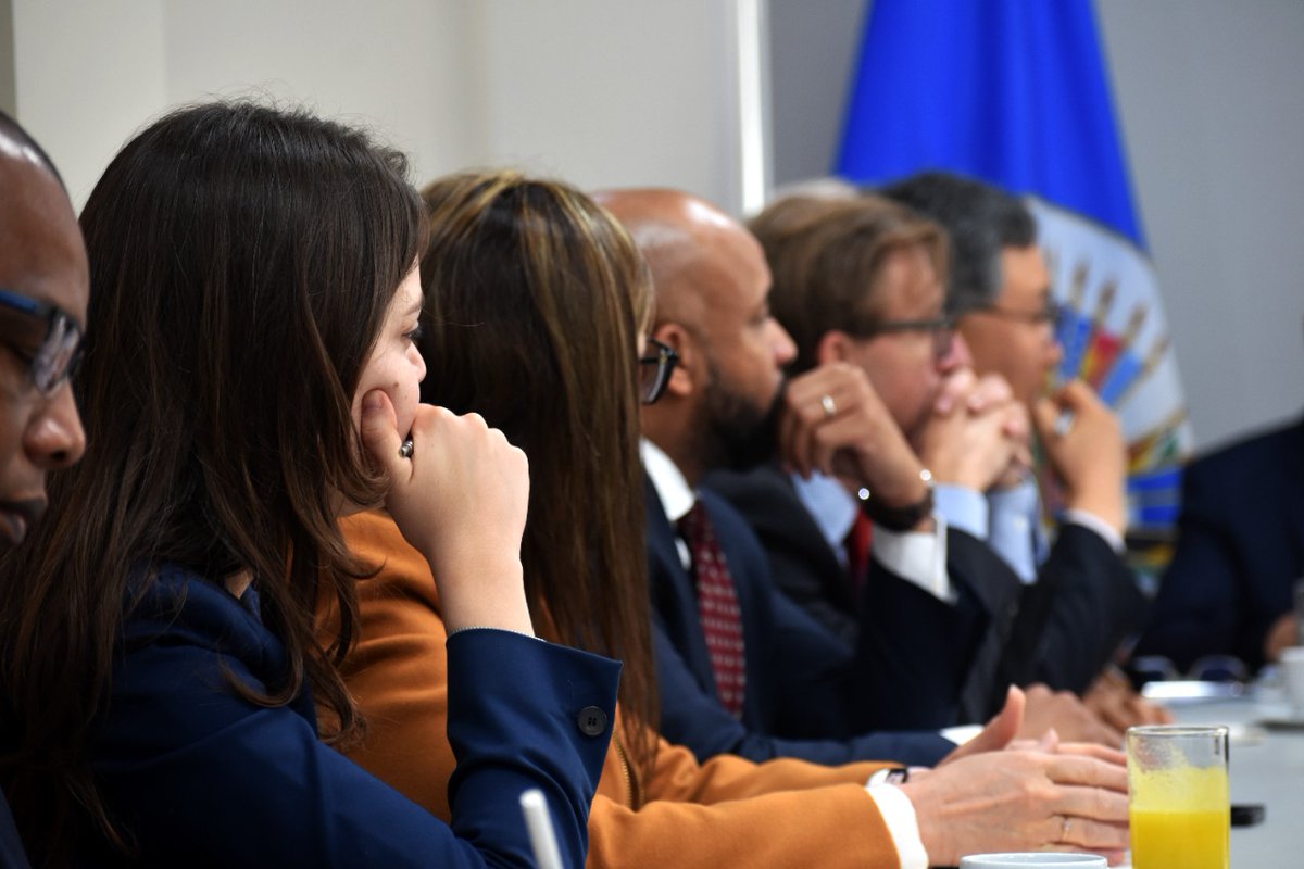 oea_peru's tweet photo. Representante de la OEA en 🇵🇪, @Matrinidad2019, sostuvo reunión sobre información conceptual acerca de la 52 Asamblea General de la @OEA_oficial en 🇵🇪. Participaron Embajadores/as de 🇦🇷🇧🇴🇧🇷🇨🇦🇨🇱🇨🇴🇪🇨🇺🇸🇲🇽🇵🇾🇺🇾🇨🇭🇫🇮🇪🇸🇸🇪🇫🇷🇨🇳🇻🇦🇮🇹🇰🇷🇬🇷🇦🇹, CRSNU 🇺🇳, Rep del IICA y la OPS en🇵🇪 https://t.co/tfDgEIhfAR